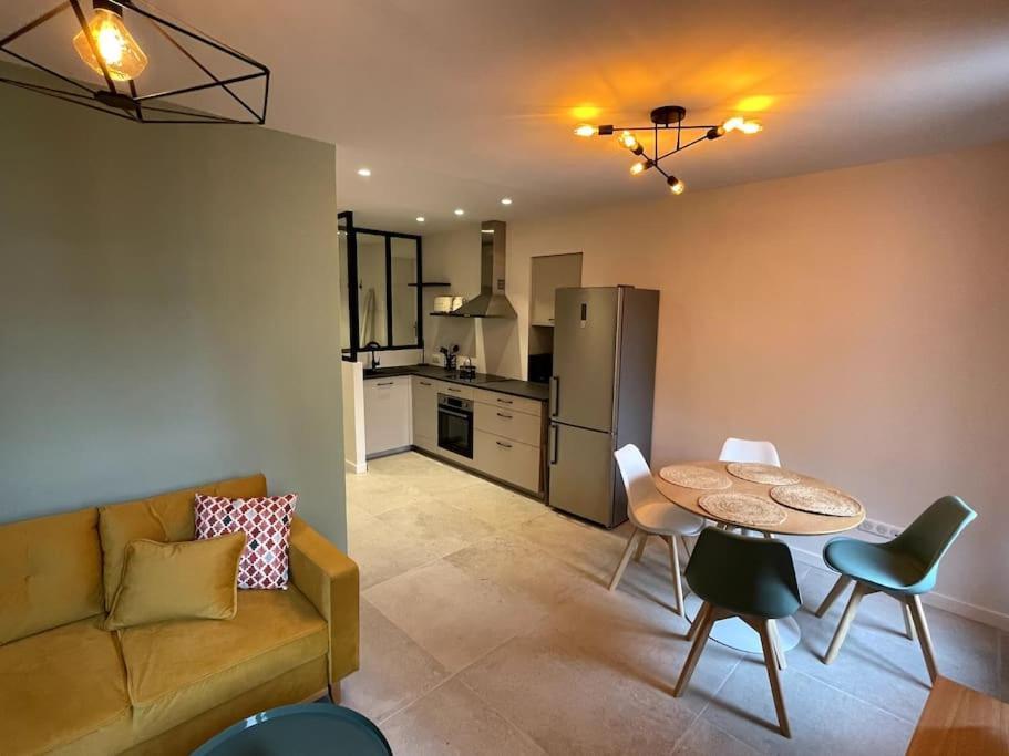 Appartement Neuf Au Coeur De Тулон Екстериор снимка