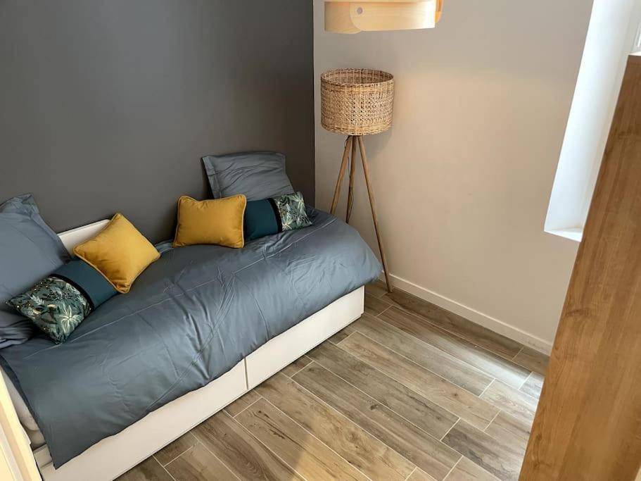 Appartement Neuf Au Coeur De Тулон Екстериор снимка